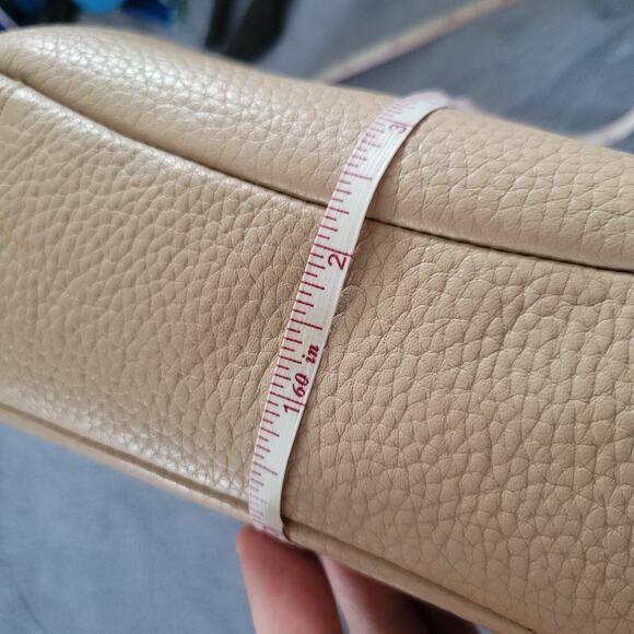 Michael Kors MK Hallie Beige Tan Gold Pebbled Leather Crossbody Purse Bag - Picture 15 of 15